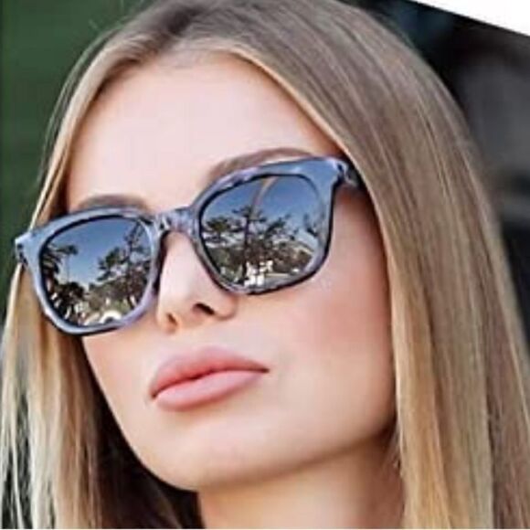 Square Frame Trendy Sunglasses  - Picture 1 of 3